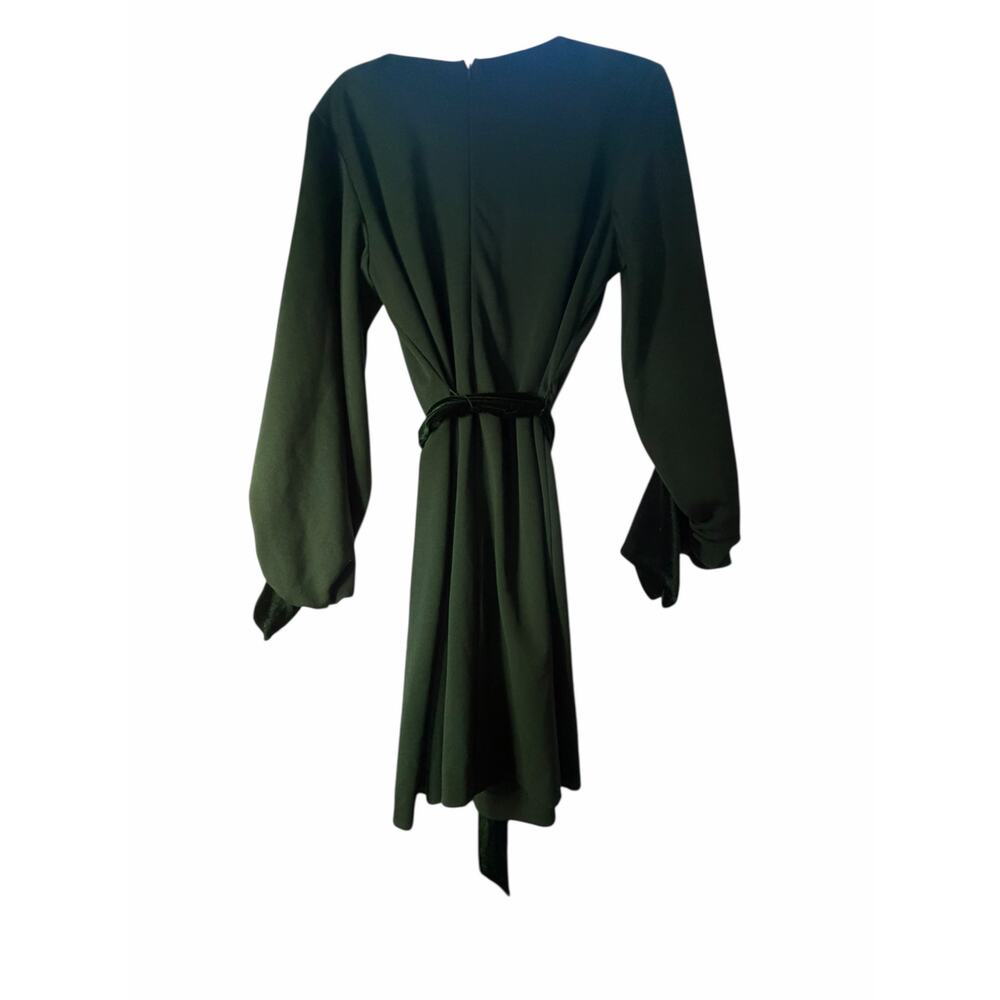 Belle Badgley Mischka Green Dress with Velvet Cuffs and Belt - Size 12 - Picture 5 of 14